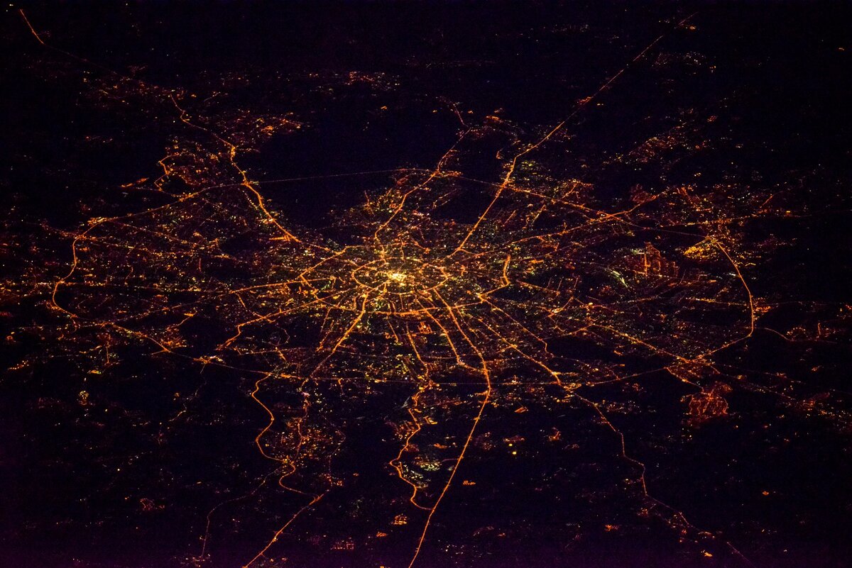 Фото городов из космоса