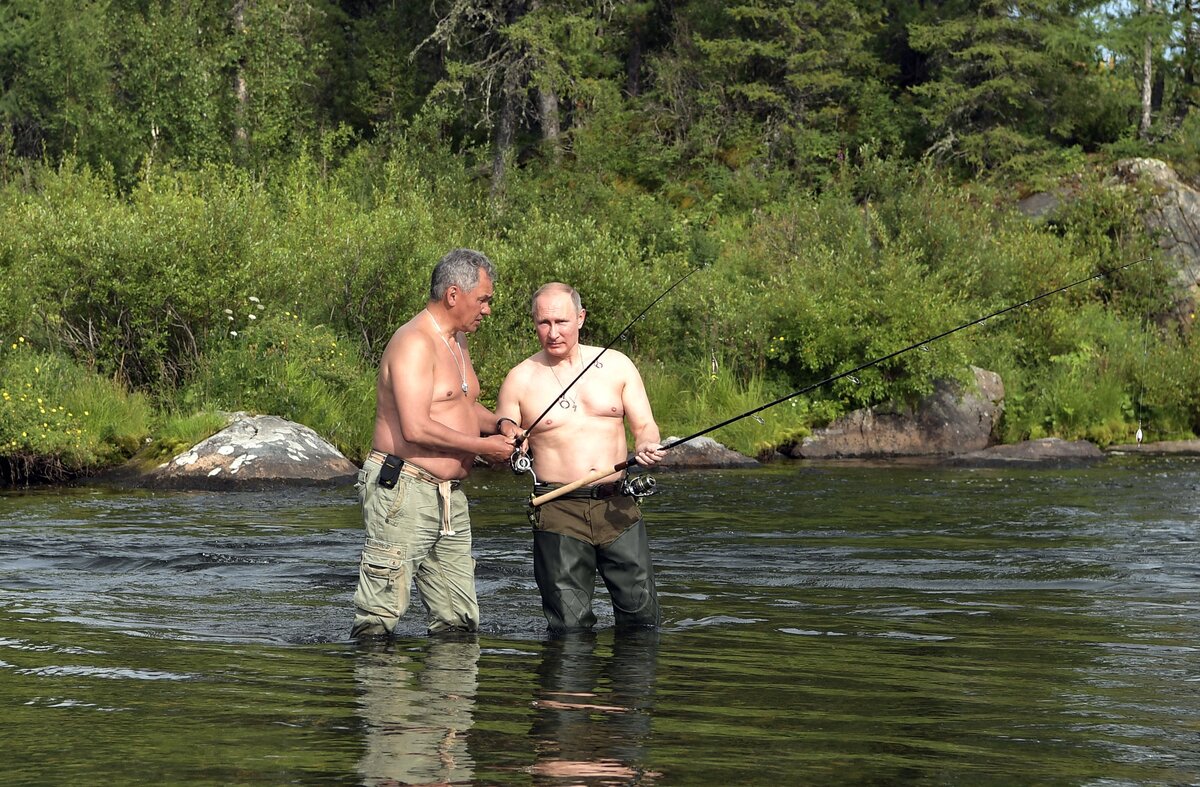 Владимир Путин: фоторепортаж и видео с рыбалки в Туве – Москва 24,  05.08.2017