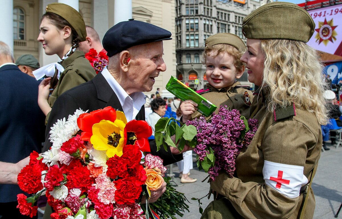 Фото дети поздравляют ветеранов