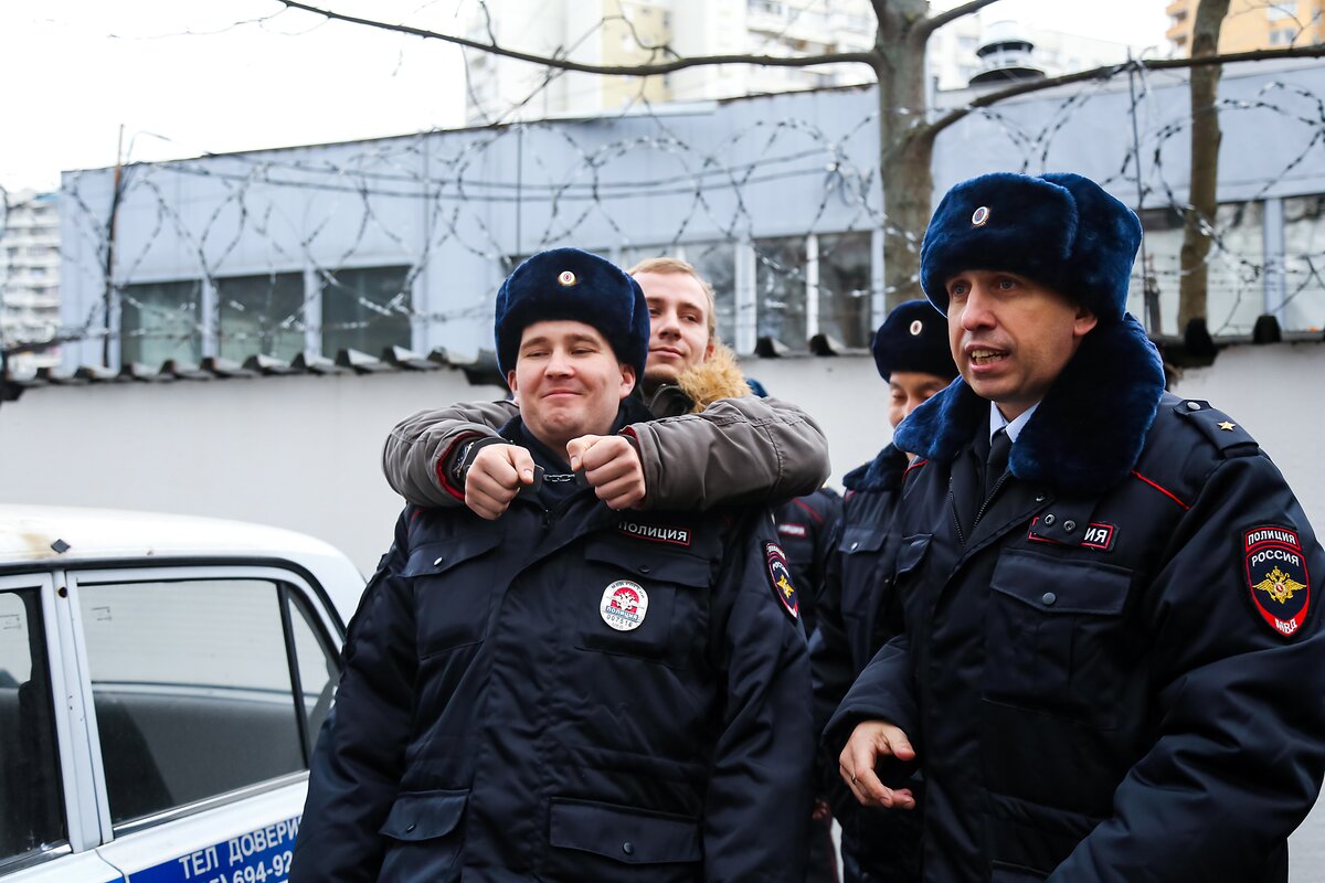 Работа в полиции в москве. Столичные полицейские. Учебный центр полиции в Москве. Детектив связи в полиции Москвы.