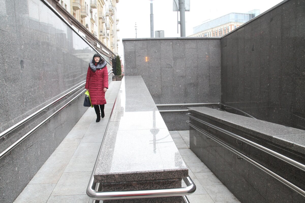 Московский пешеход. Подземный переход. Пешеходные тоннели Москва. Подземный пешеходный переход. Подземный переход Москва.