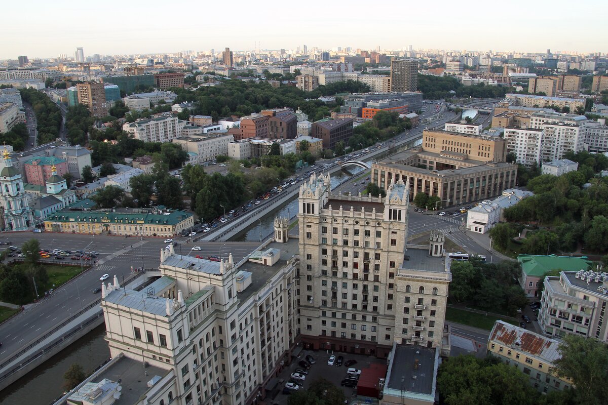 Виды Москвы: летний закат с высотки на Котельнической – Москва 24,  21.07.2015