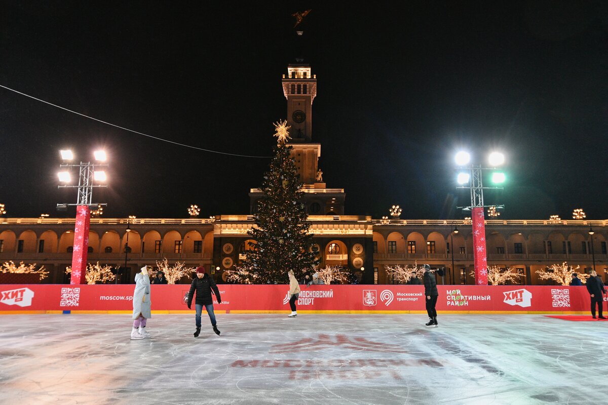 Бесплатные катки в москве