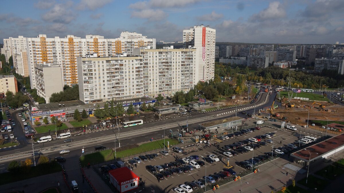 Москва бульвар дмитрия. Москва Северное Бутово бульвар Дмитрия Донского. Южное Бутово бульвар Дмитрия Донского. Северное Бутово метро Дмитрия Донского. Заброшка на бульваре Дмитрия Донского.