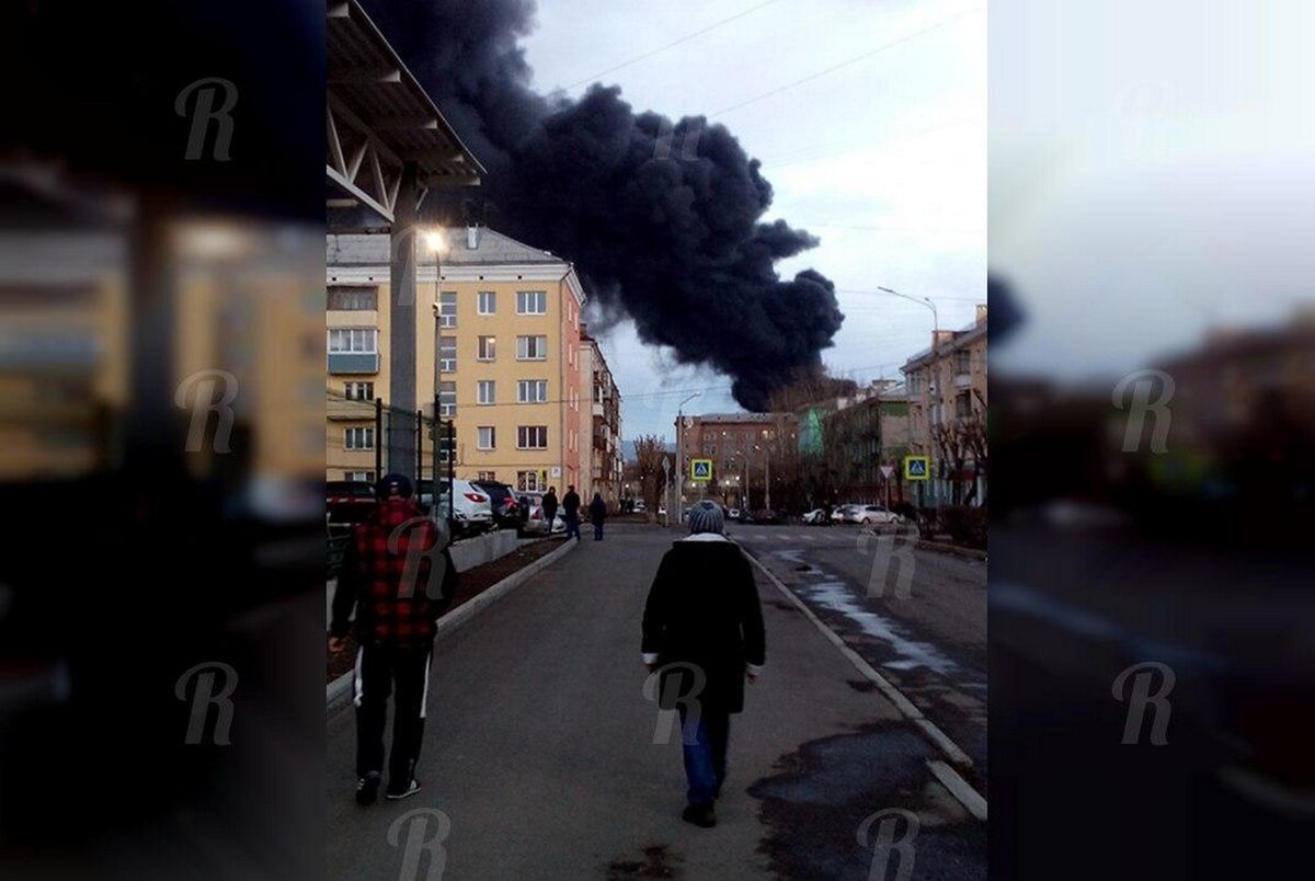 Площадь пожара на заводе 