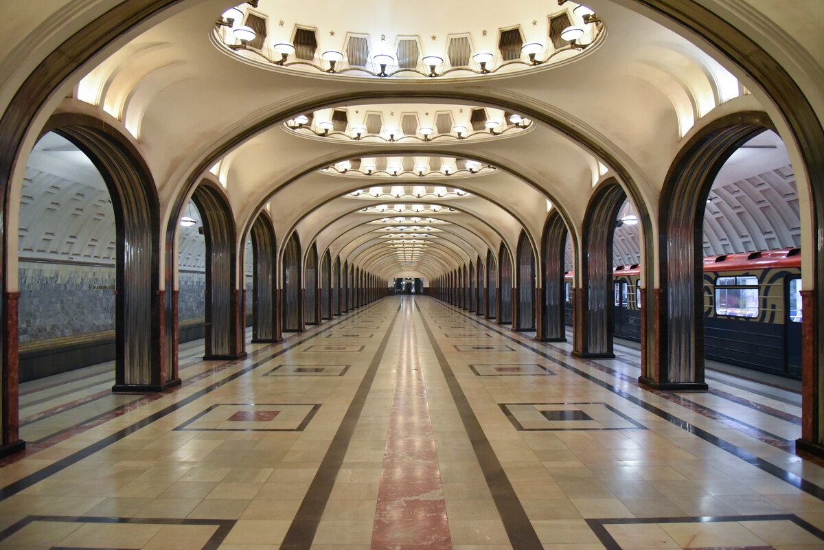 Мир метро москва