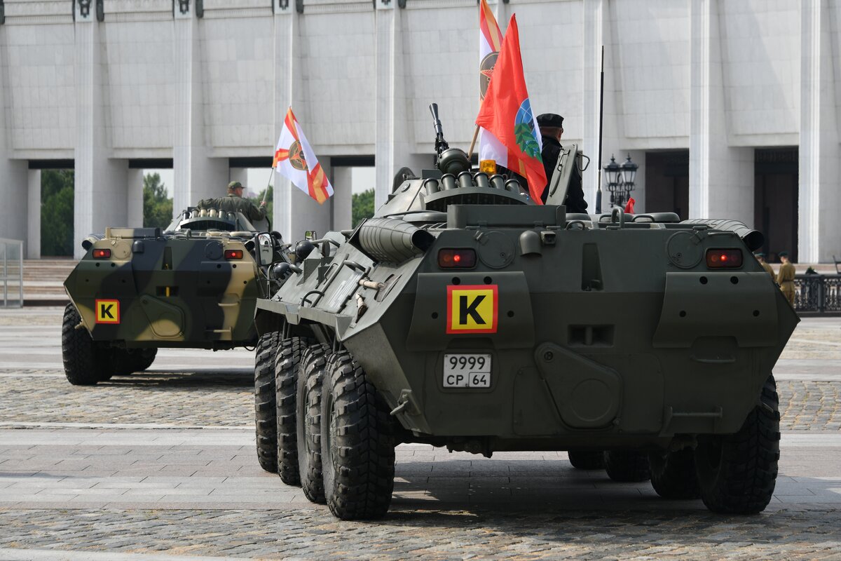 Техника 30. Военные машины в Белгороде. Военная колонна в Белгороде. Бронепробег дорога памяти бронетехника. Военная колона в Белгороде.