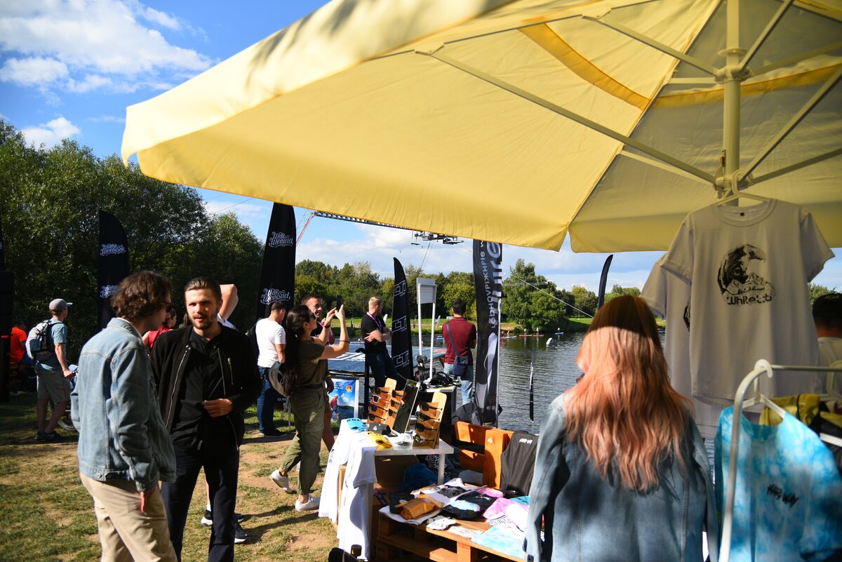 Строгино вейк парк. Вейкборд Строгино. Строгино Wake Park зима.