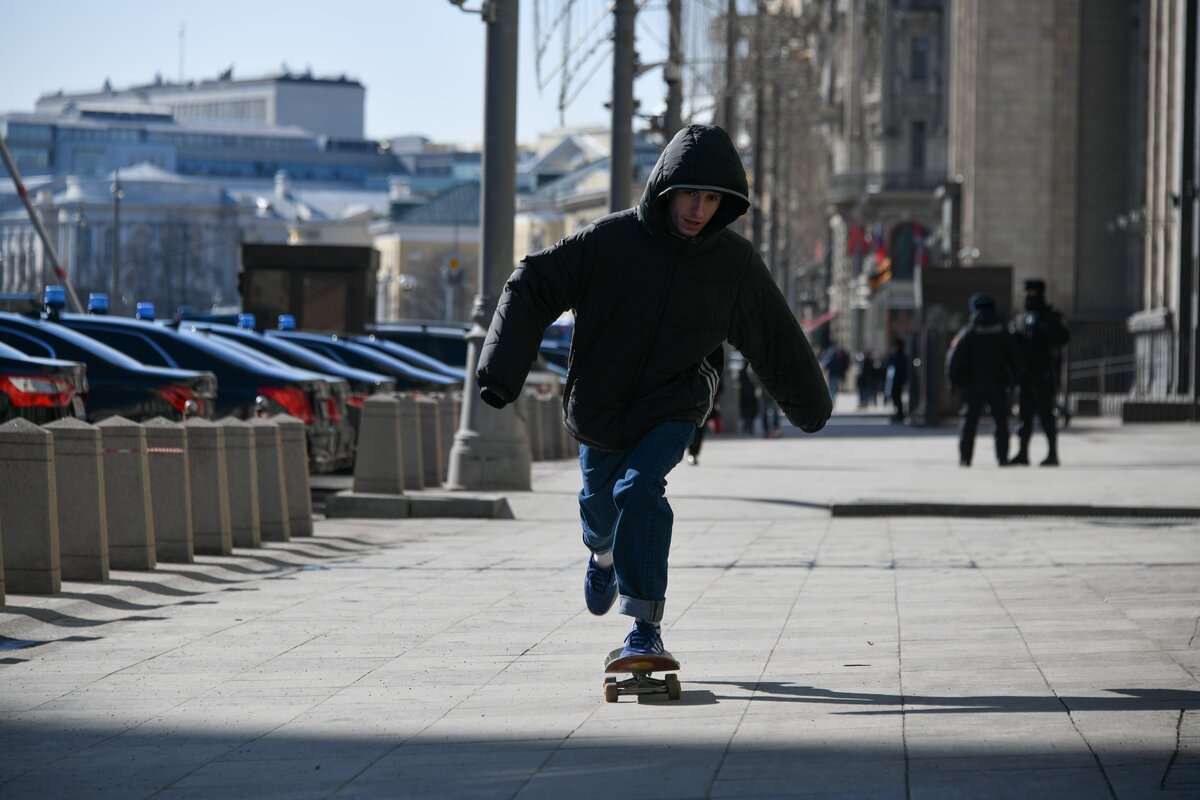 Когда придет потепление в москву. 12 Марта Москва. Март в Москве. 12 Марта Москва стала столицей. Когда потепление в Москве.