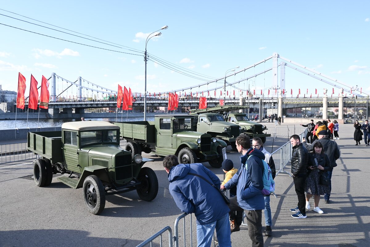 На выставке военной техники