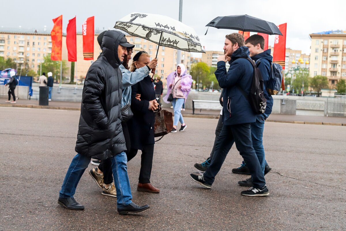 Свежие новости о погоде в москве. Москва май. Холодный май в Москве. Москва в мае. Холодные майские в Москве.