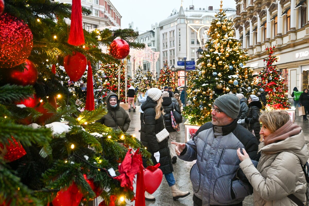 31 декабря 2014 г. Новогодние каникулы. Новогодний город. Новогодние гуляния. Новый год в России.
