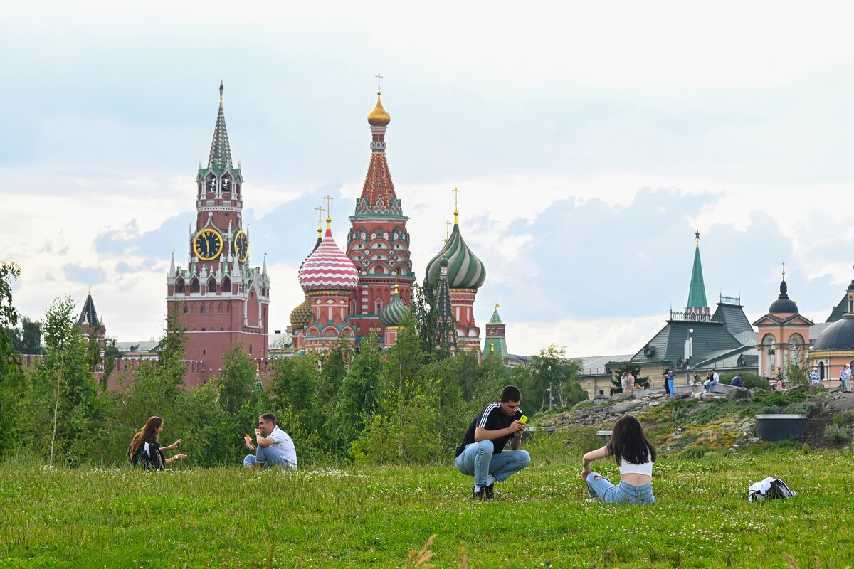 Погода пройдет. Москва. Москва август фото. Москва фото 2022. Москва град.