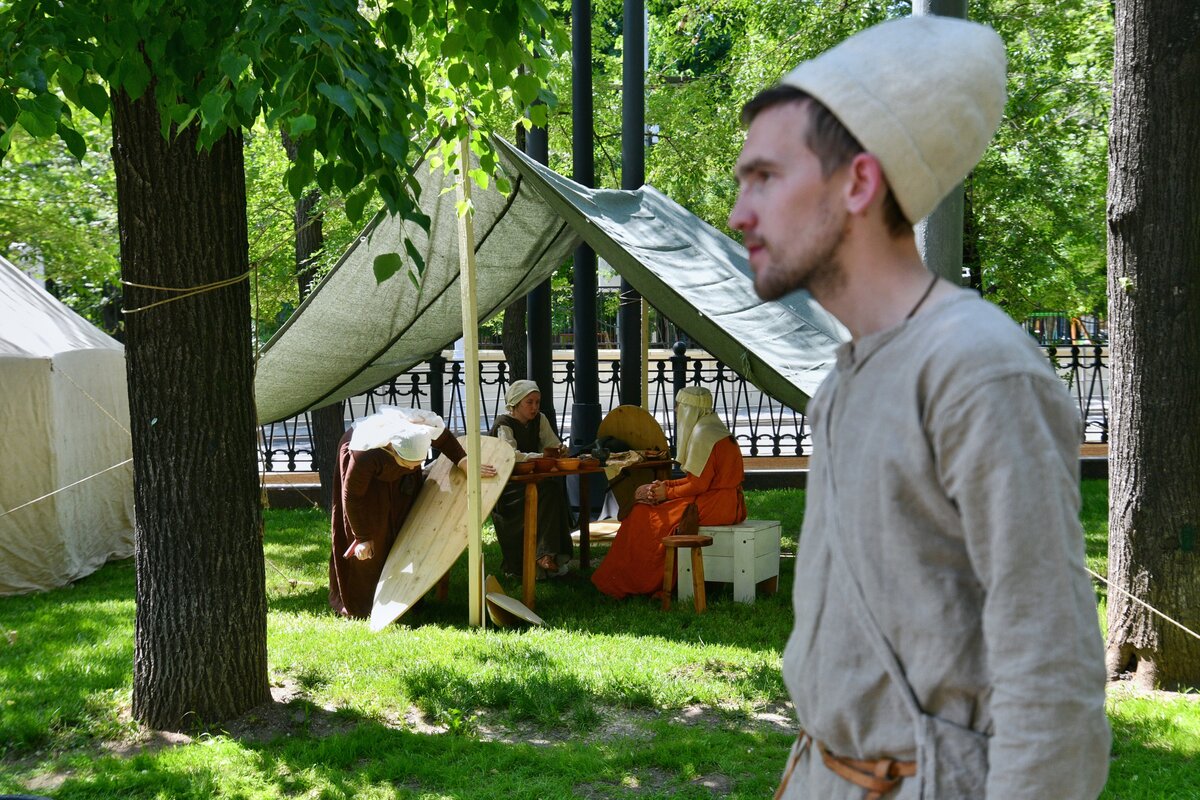 Эпоха москва. Историческая реконструкция. Времена и эпохи. Исторический фестиваль в Москве фото. Фестиваль исторической реконструкции 2022.