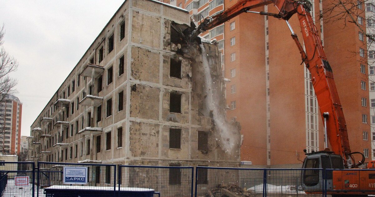 Будут ли переселять дом. Снесенные пятиэтажки в Москве. Девятиэтажки в Москве снесут. Реновация 5 этажек в Москве. Реновация девятиэтажки.