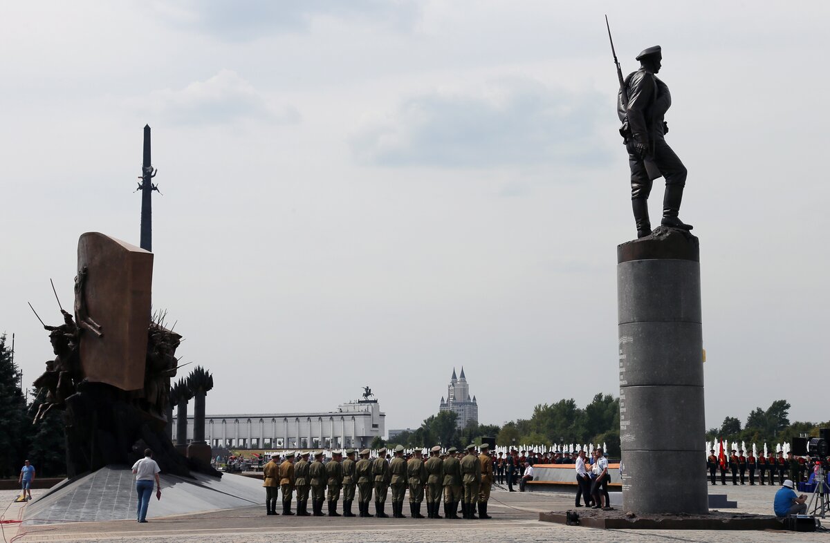 На Поклонной горе может появиться 16-метровая стела Городов воинской славы  – Москва 24, 24.05.2016