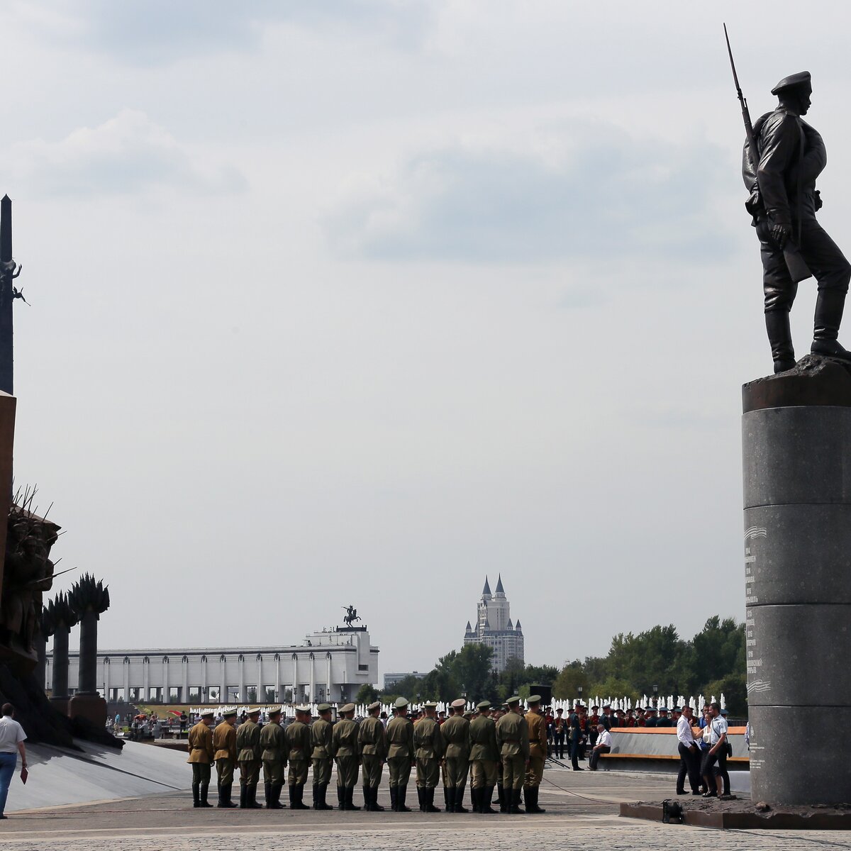 На Поклонной горе может появиться 16-метровая стела Городов воинской славы  – Москва 24, 24.05.2016