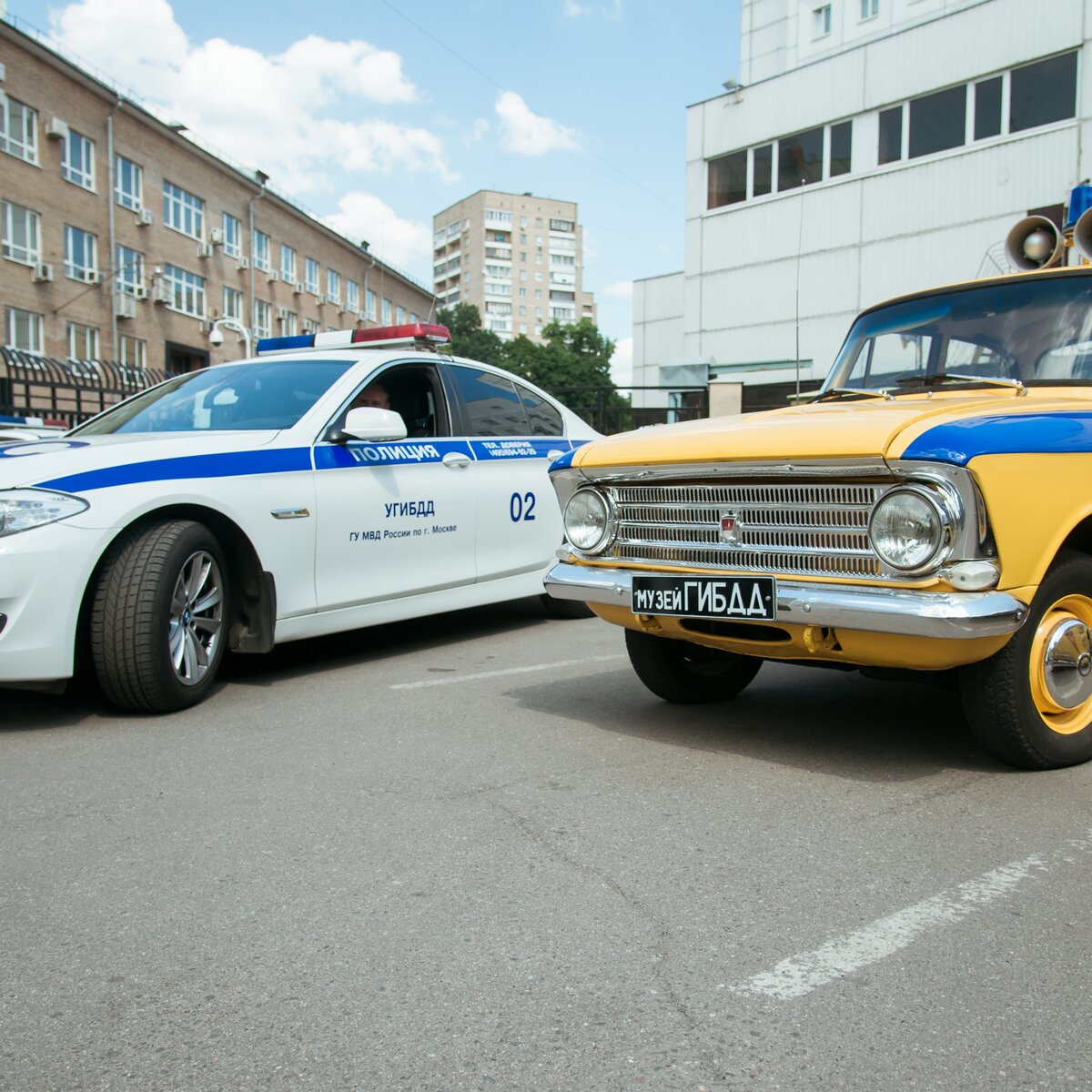 Память в металле: какие ретромашины есть у ГИБДД – Москва 24, 03.07.2016