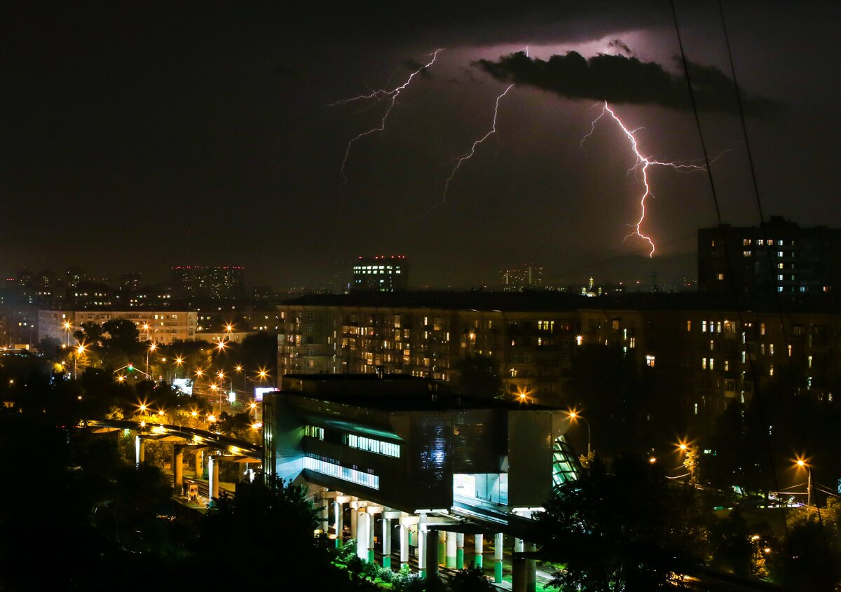 Как выжить в грозу. Советы от МЧС – Москва 24, 15.08.2016