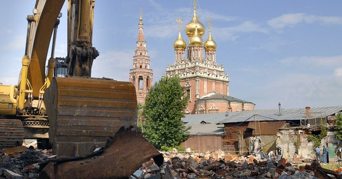 Разрушение объектов. Восстанавливающийся храм в Москве. Снесенные памятники архитектуры в Москве. Разрушение памятников архитектуры. Снесенные церкви Москвы.