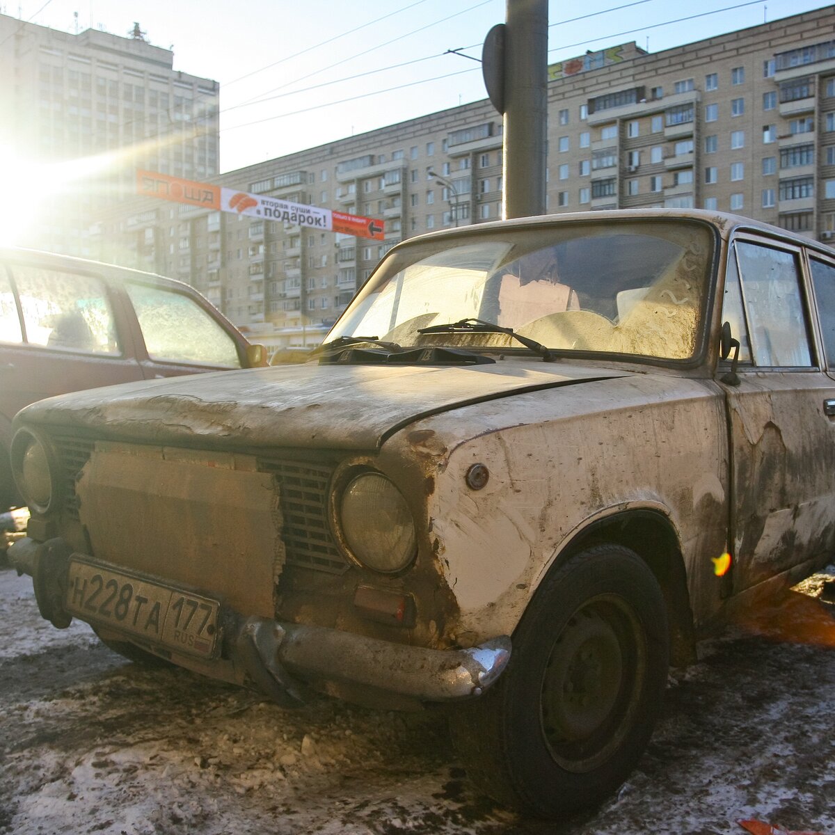 В столице утилизируют более двух тысяч брошенных машин – Москва 24,  18.11.2015