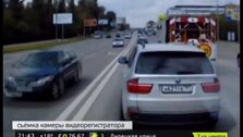 В петербурге женщина не уступила скорой