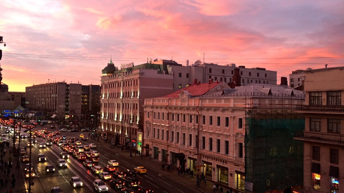 Небо над мегаполисом: почему закаты в Москве такие яркие – Москва 24,  25.08.2015