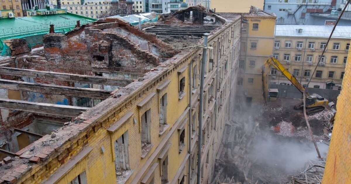 Какие дома снесут. Снесенные здания Москвы. Домики старой Москвы снесенные. Садовническая улица реновация. Дома которые снесли в центре Москвы.