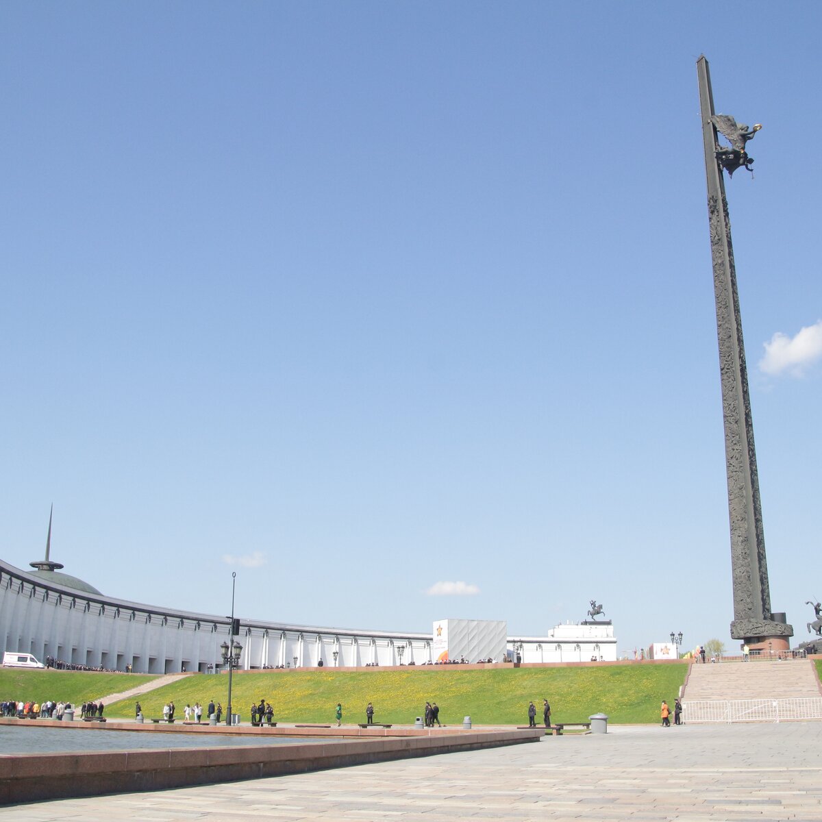 Памятную стелу высотой 16 метров установят на Поклонной горе – Москва 24,  01.09.2016