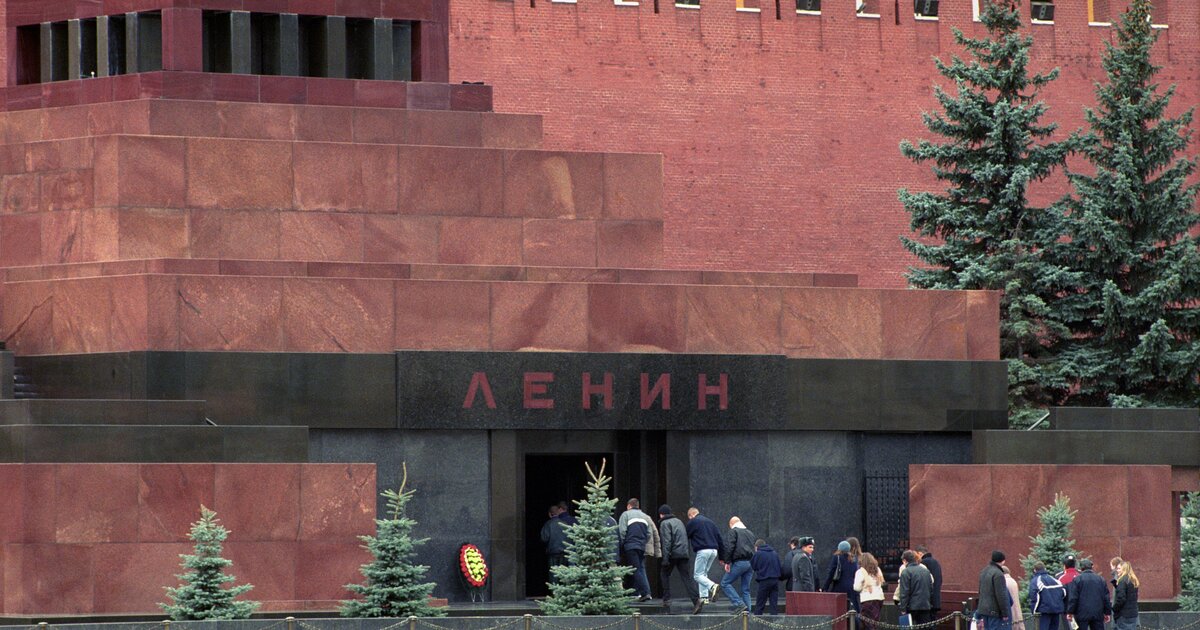 Могила ленина на красной площади фото внутри