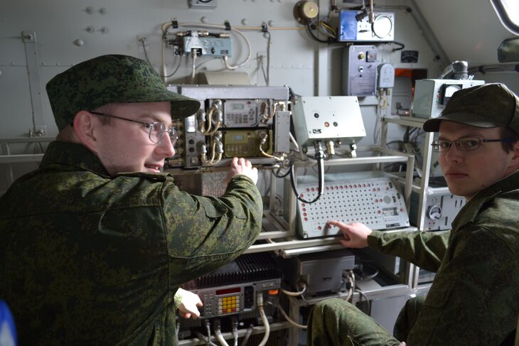 Технические вузы москвы с военной кафедрой. МГТУ им Баумана Военная Кафедра 2008 год. Оборонные вузы России. Башкортостан Военная Кафедра. Военная Кафедра мати Старченко.