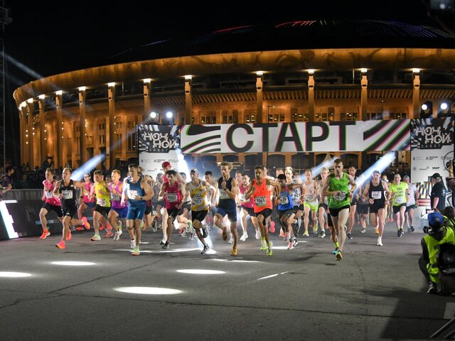 Собянин заявил, что 8 888 человек стали участниками ночного забега в Москве
