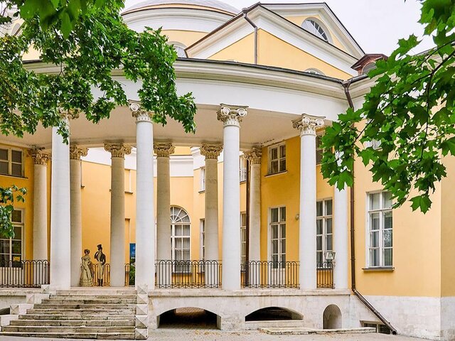 Собянин сообщил о начале реставрации фасадов дворца Н. А. Дурасова в Люблине
