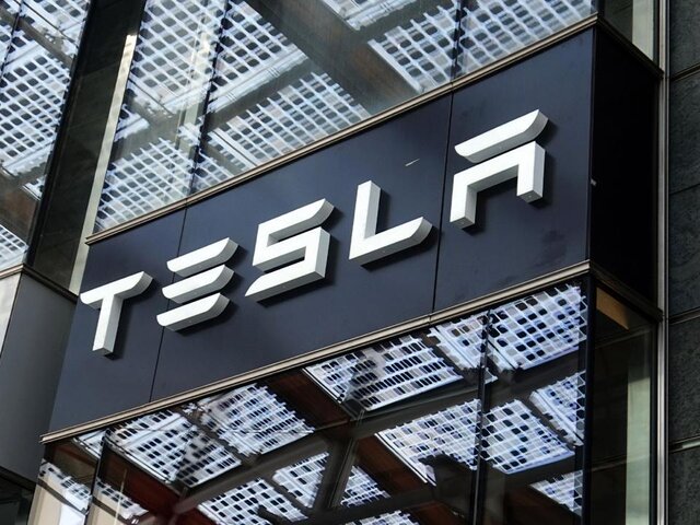 Tesla запустит производство человекоподобных роботов в 2026 году