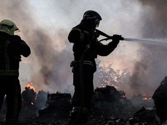 Пожар на НПЗ в Туапсе, возникший после падения обломков БПЛА, ликвидирован