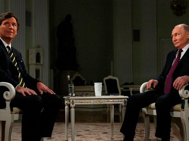 Кандидат в вице-президенты США Вэнс называл захватывающим интервью Путина Карлсону