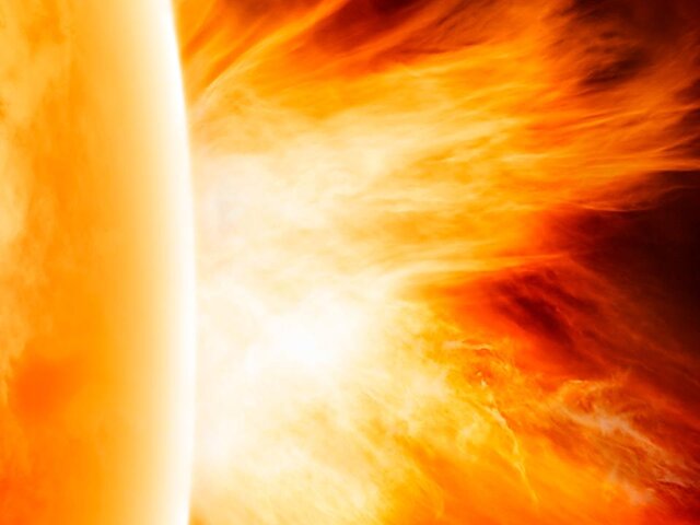 Вспышки темной плазмы на Солнце могут вызвать сбои в работе радиосвязи