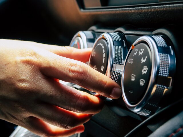 Автоэксперт Хайцеэр назвал главные причины плохой работы кондиционера в машине