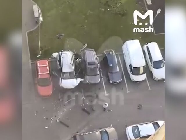 Появились кадры первых секунд после взрыва Toyota Land Cruise в Москве