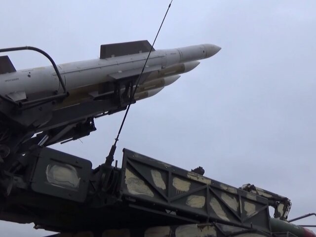 Четыре ракеты ВСУ уничтожены над двумя районами Курской области