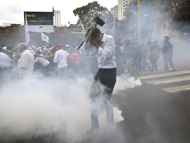 Протесты начались в столице Венесуэлы после прошедших президентских выборов
