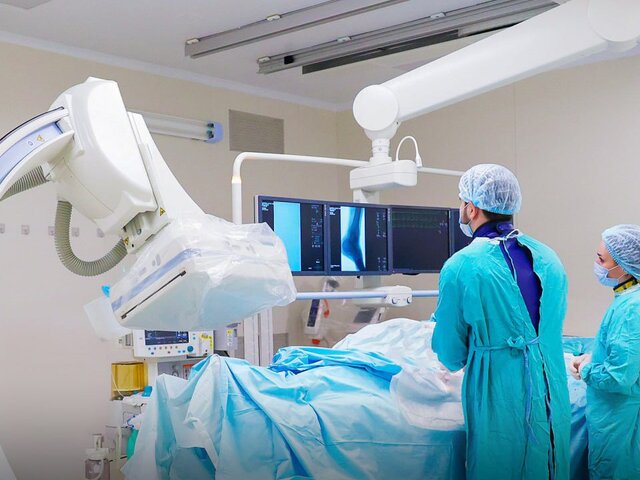 Собянин: врачи Москвы проводят более 100 тыс высокотехнологичных операций в год