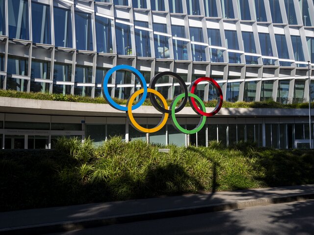 МОК хочет вручить перераспределенные решением CAS медали на Олимпиаде в Париже
