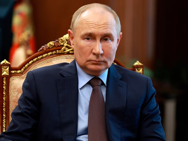 Путин поручил кабмину финансировать деятельность Национального центра 