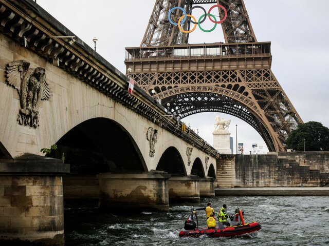 Тренировка триатлонистов на Олимпиаде в Париже отменена из-за грязной воды в Сене