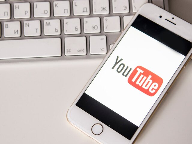 РКН назвал нарушения законодательства РФ основанием для мер в отношении YouTube