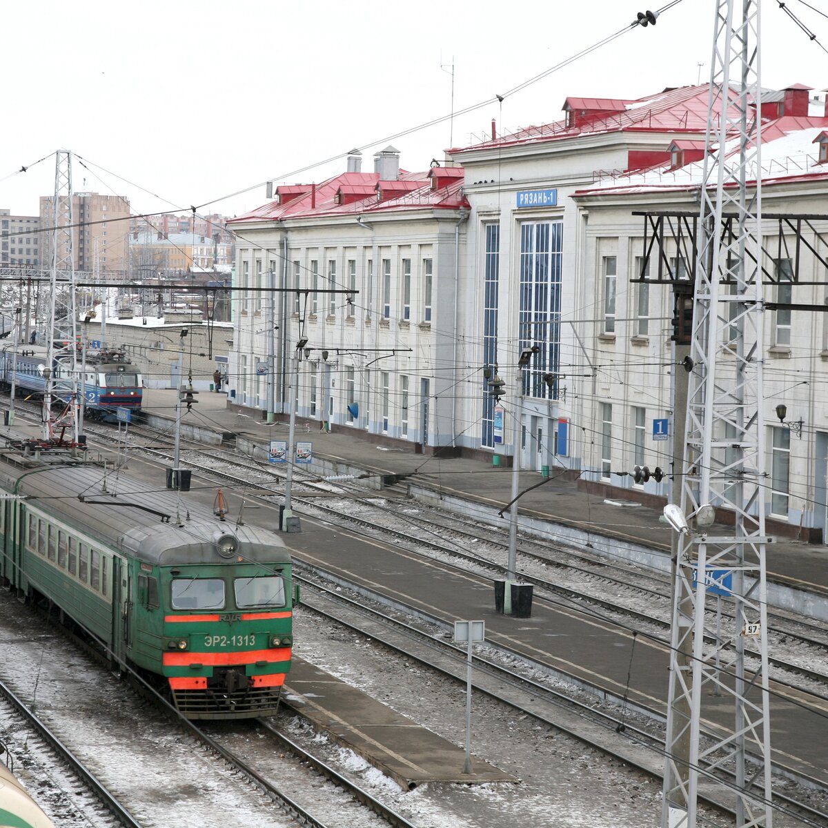 Дежурный по переезду в Щербинке пойдет под суд за ДТП с авто и поездом –  Москва 24, 04.04.2014