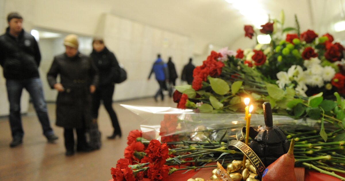 Дни памяти москвы. 29 Марта день памяти погибших в Московском метрополитене. Взрывы в Московском метрополитене 2010 погибшие. 29 Марта 2010 года трагедия на Московском метрополитене.