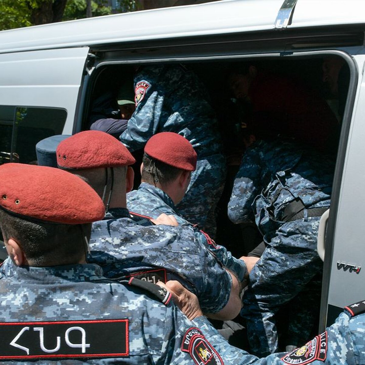 Полиция Армении задержала 226 участников протестных акций – Москва 24,  27.05.2024