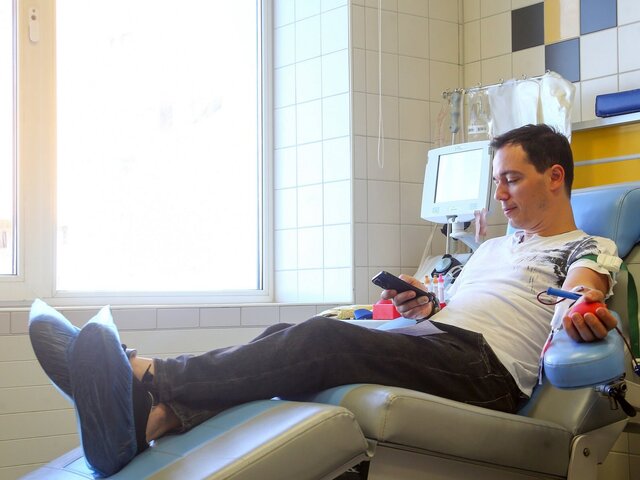 Родион Газманов стал донором крови для пациентов центра детской гематологии и онкологии